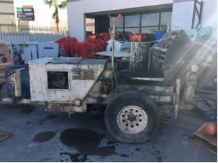 传统的拖车式质感涂料泵