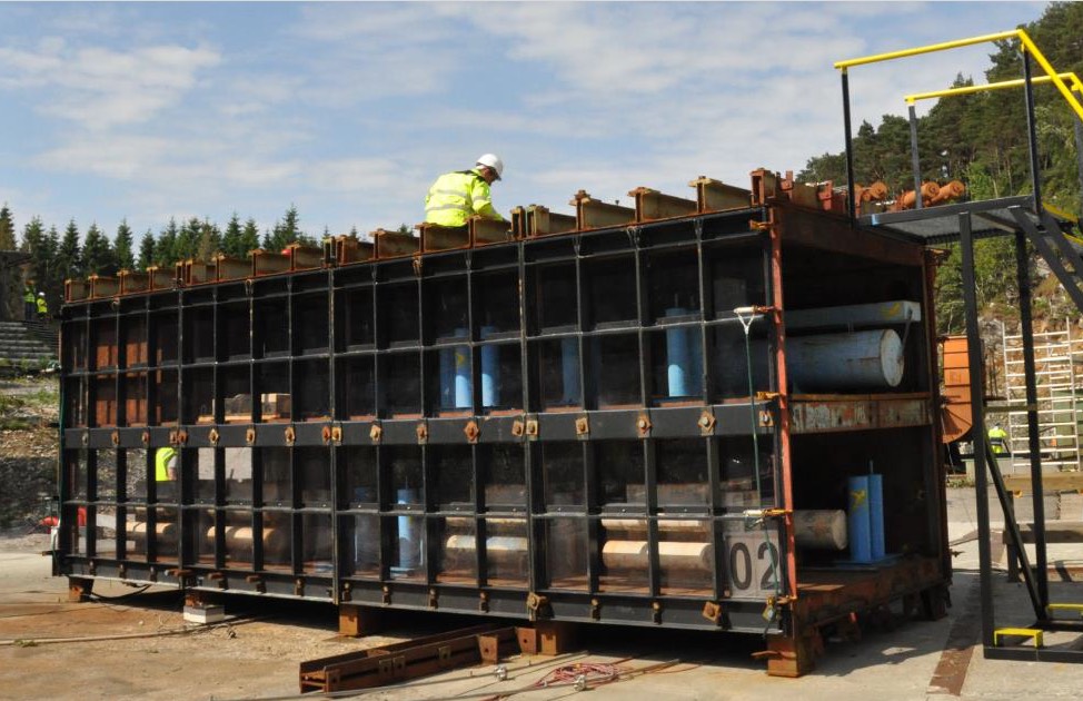 abrasive blasting test vessel - explosive atmosphere testing