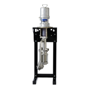 3:1 President 4-Ball Pneumatic Pump, 750 cc, Open SST Lower, 32 bar (460 psi) Max Working Pressure, NPT, Standard Pump Length